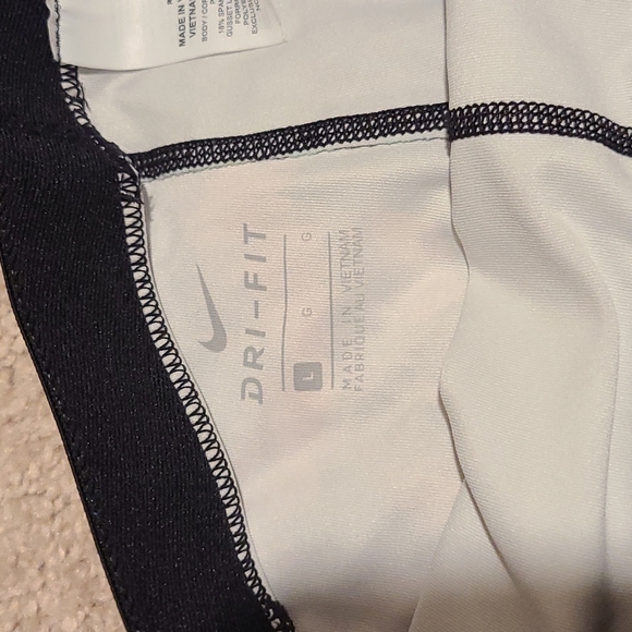 Nike Dri-fit Leggings - Picture 3 of 4
